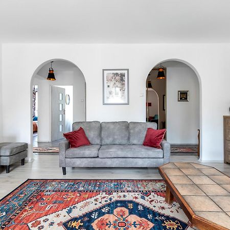 Wonderful 2- Bedroom Apartment With Soul Wwa70 Varşovia Exterior foto