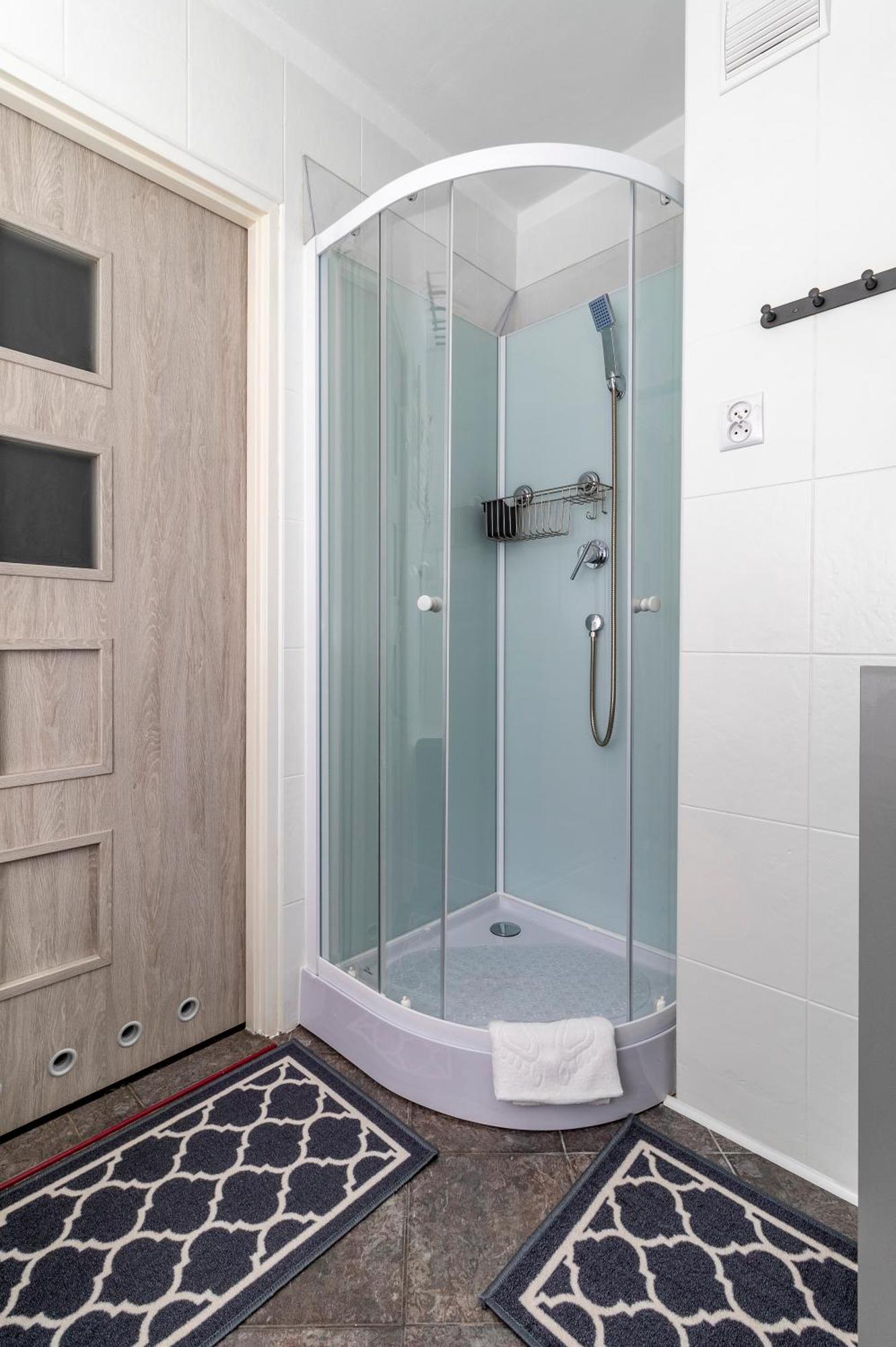 Wonderful 2- Bedroom Apartment With Soul Wwa70 Varşovia Exterior foto